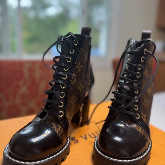 Louis Vuitton Patent Calfskin Monogram Star Trail Ankle Boots Size 37.5 Black - Picture 9 of 16